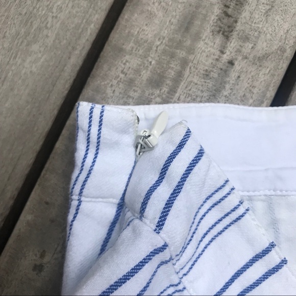 BCBG MAXAZRIA Blue & White Striped Zip Up Skort - Picture 4 of 7